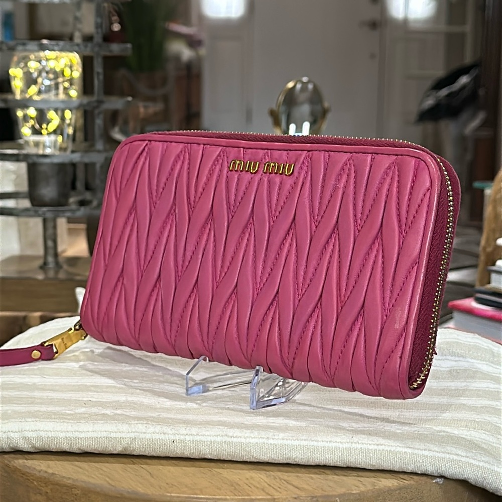 Authentic Miu Miu Long Matelass Nappa Leather Zip… - image 2